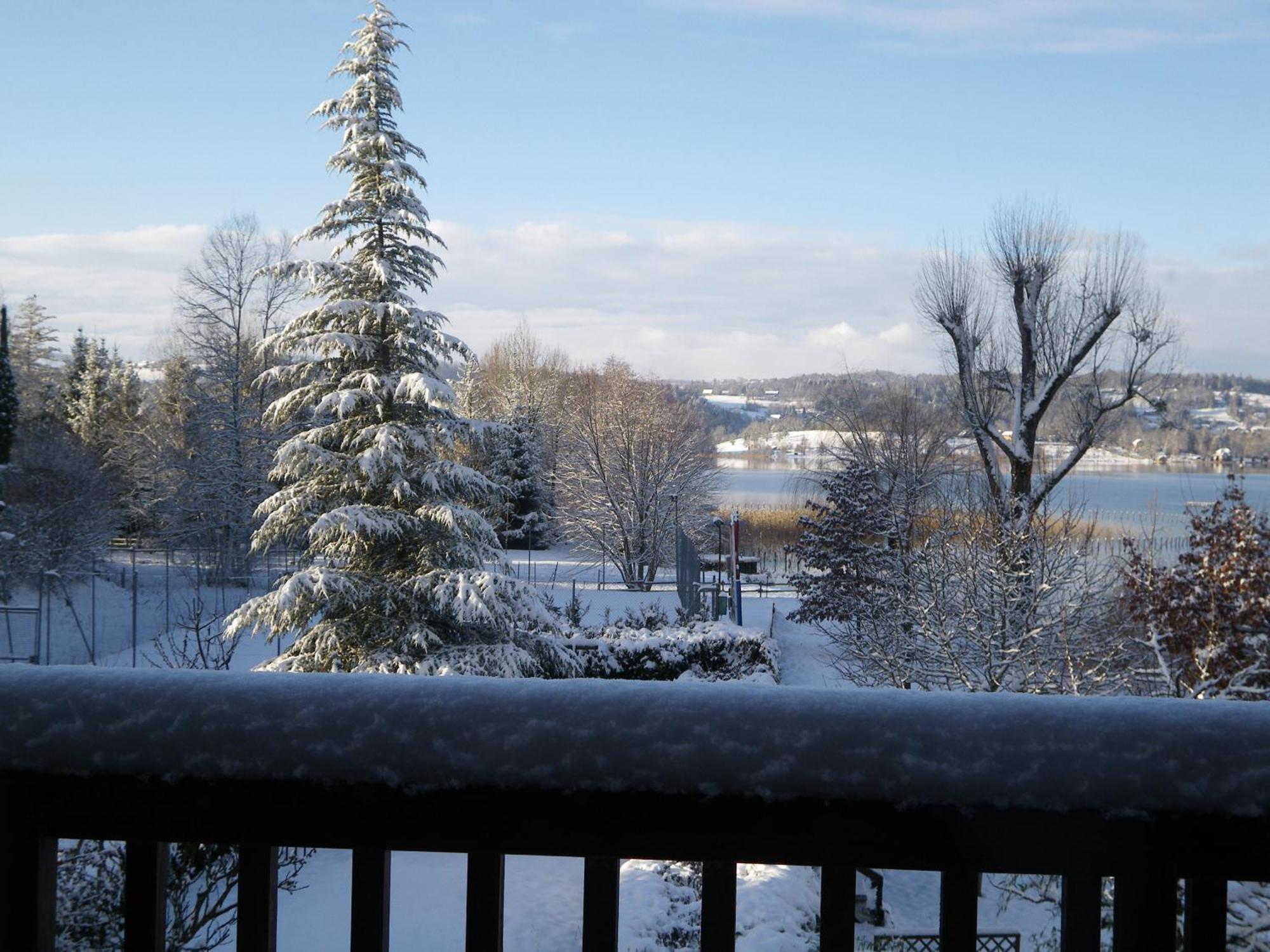 Les Sirenes Hotel Lepin-le-Lac Buitenkant foto